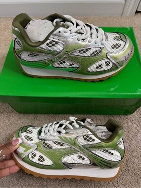 Women Sneakers